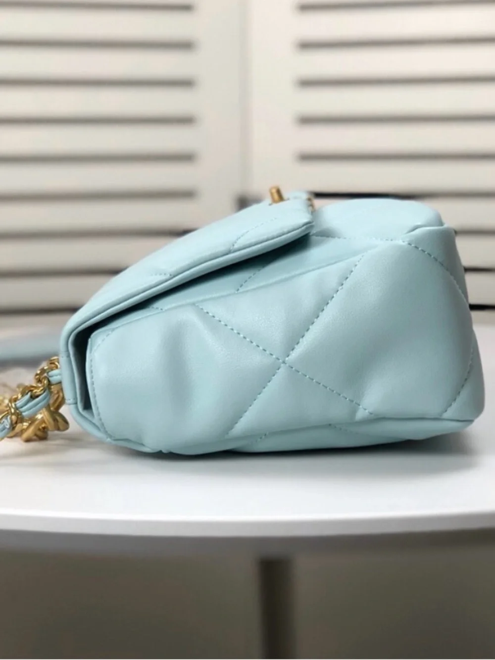 CC quilted leather flap shoulder bag